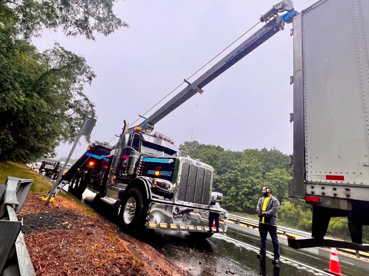 J&m Towing (6)