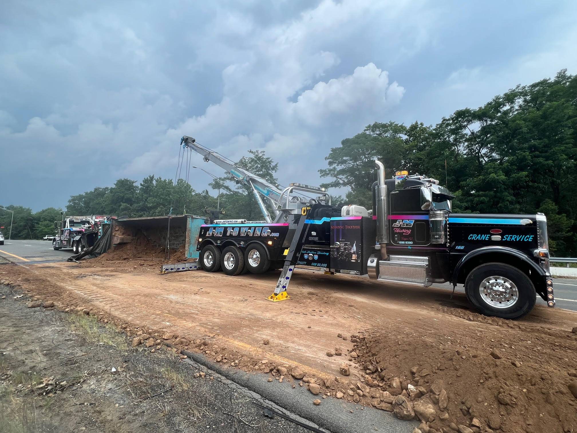 J&m Towing (6)